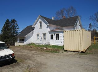 706 Main St, Moose River, ME 04945