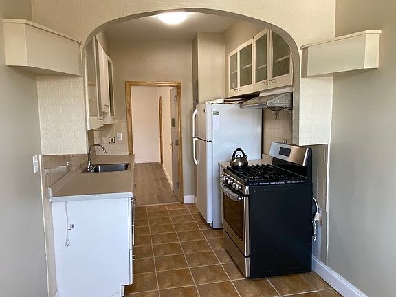 4th image of 3819 52nd St #2