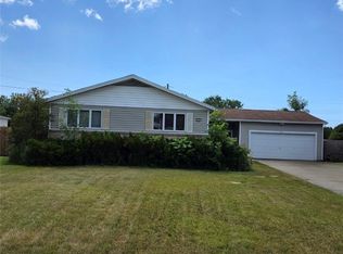 19 Belcourt St, Amherst, NY 14226