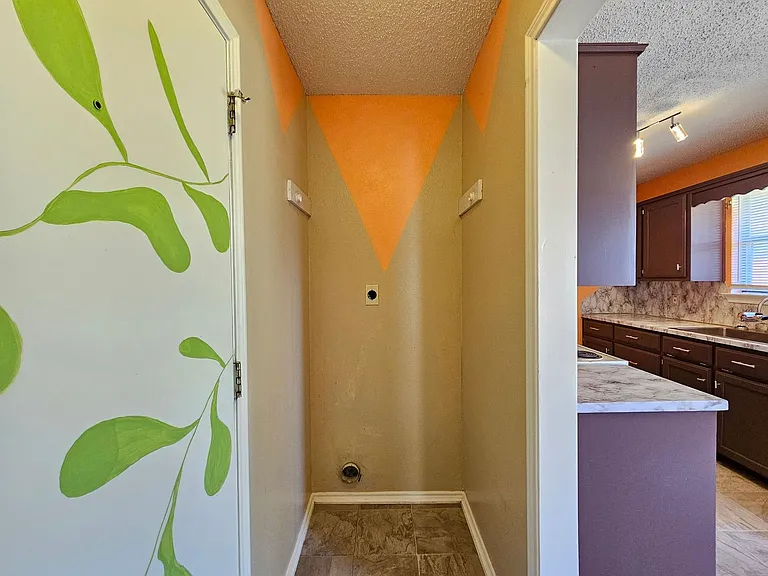1507 Nina Dr — Photo 24