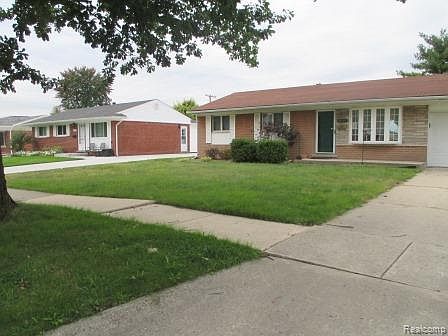 1st image of 39437 Millington Dr