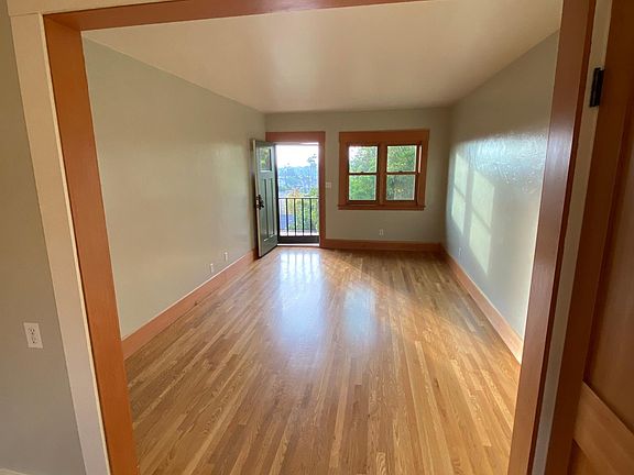 5th image of 4123 Hamilton St