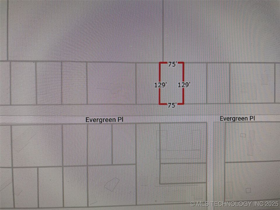 2nd image of 4 Evergreen Pl