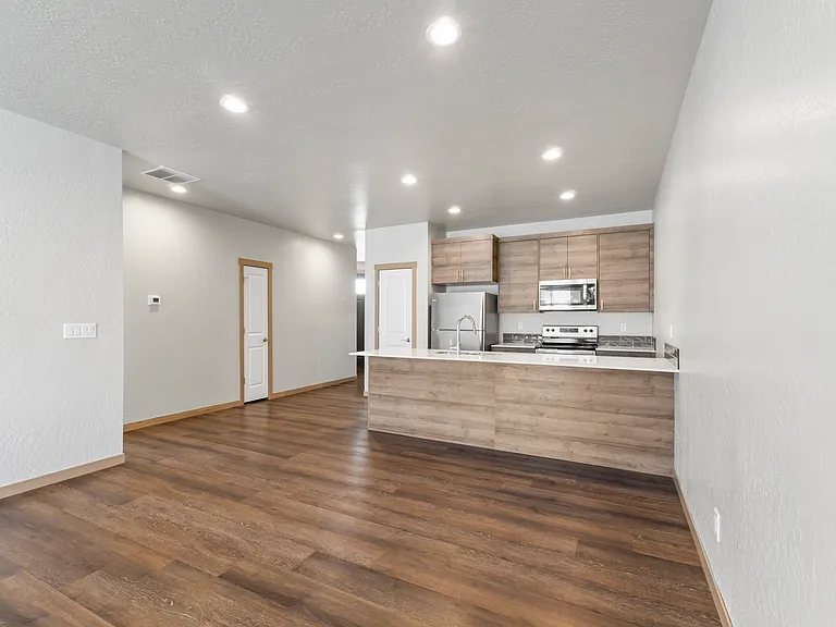 1366 Sq Ft