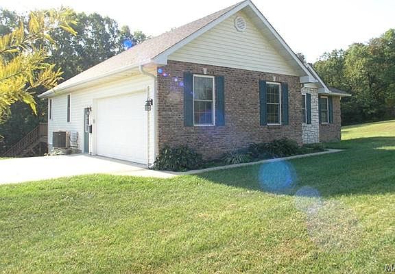 2nd image of 762 Oak Meadows Ln
