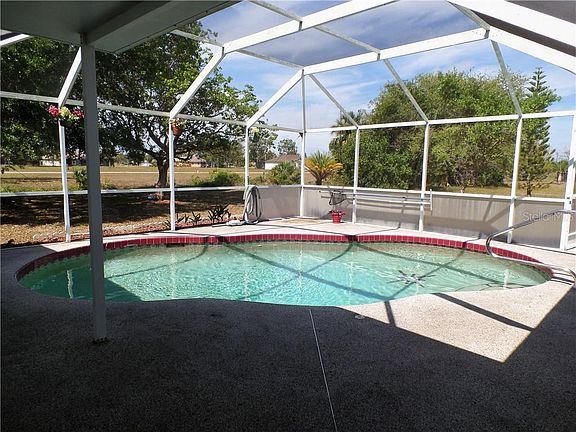 2nd image of 25322 Puerta Dr