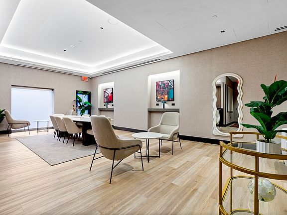 5th image of 298 Mulberry St #2JJ