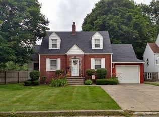 376 White Ave, Sharon, PA