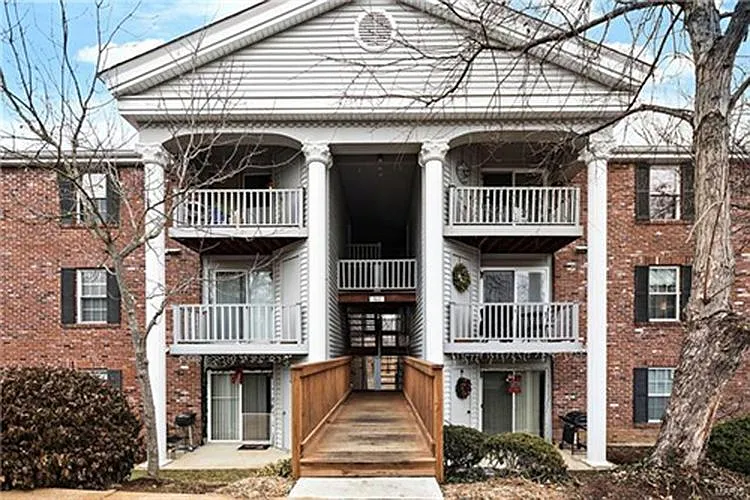 7611 Triwoods Dr APT I photo 1