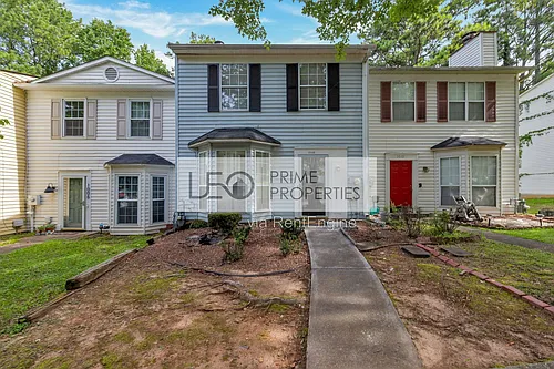 1008 Huntington Trce SE Photo 1
