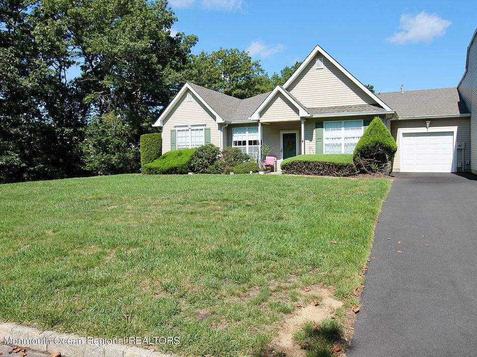 6 Sunnybrook Lane, Lakewood, NJ 08701 Zillow