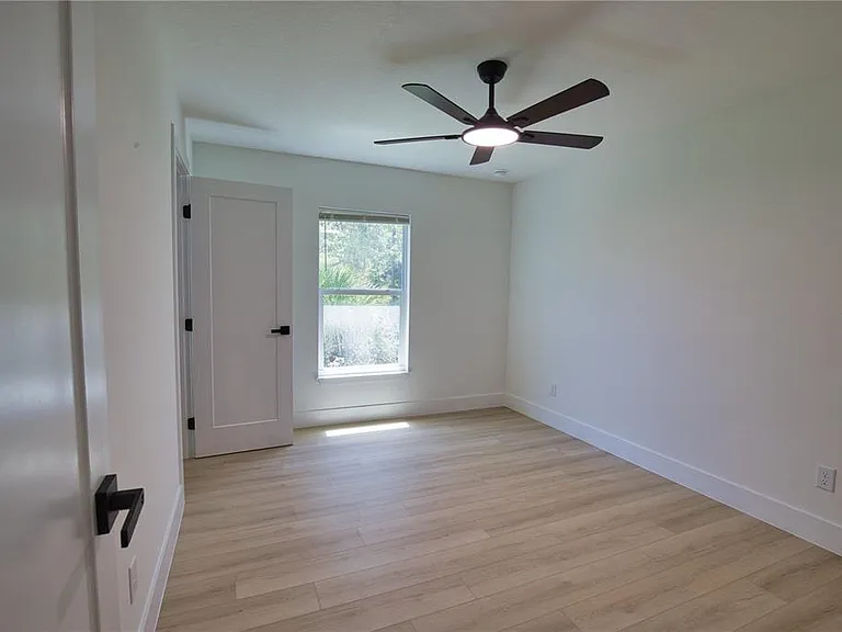 17147 Carleen Ave — Photo 22