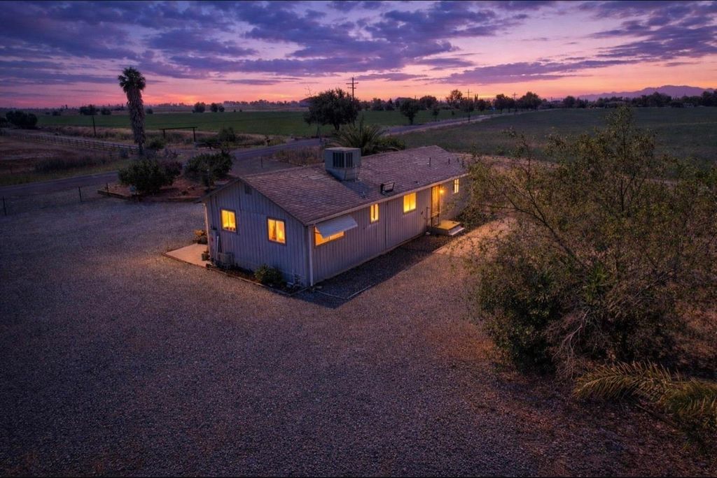 21615 El Rancho Rd, Tracy, CA - View 2