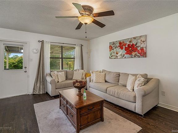 3rd image of 5707 Catherine Dr