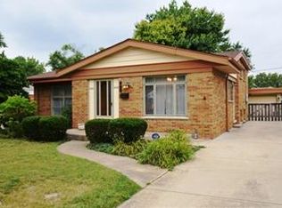 10842 Berkshire St, Westchester, IL 60154