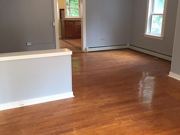 2nd image of 21 Avery St #21