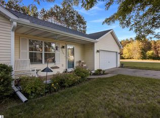 2663 Lakes North Dr, Interlochen, MI 49643