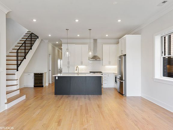 5th image of 3116-22 N Clybourn Ave #3122-3N
