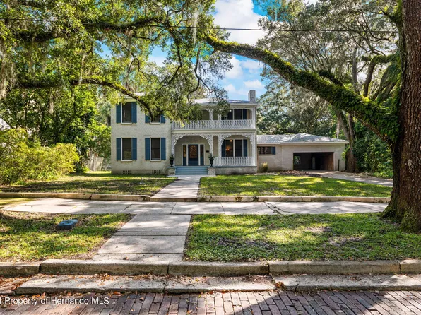 321 S Brooksville Ave, Brooksville, FL 34601