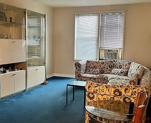 3rd image of 2555 Batchelder St APT 1J