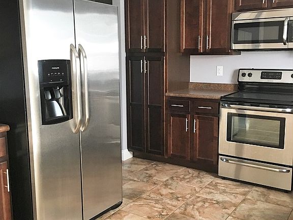 4th image of 16586 Holy Cross Ln