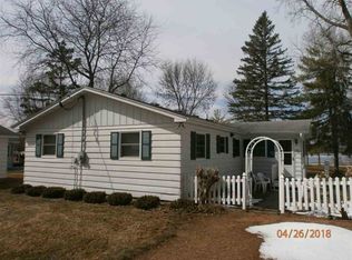 E5628 Sunrise Ln, Weyauwega, WI 54983