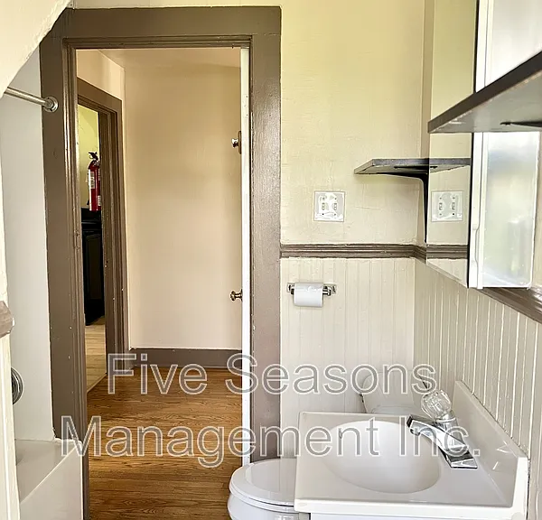 76 N Union St #7 — Photo 15