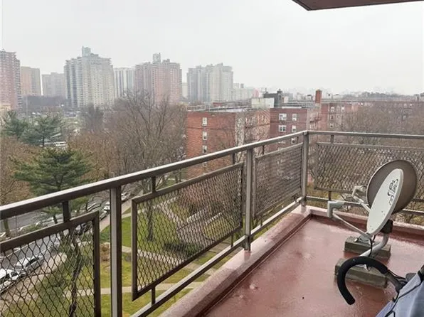 2650 Ocean Parkway image 10 of 24