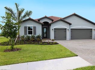 2051 Grove Dr, Naples, FL 34120
