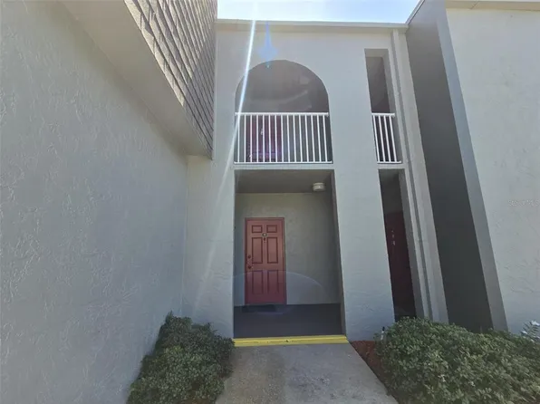 3123 29th Ave N APT 105, Saint Petersburg, FL 33713
