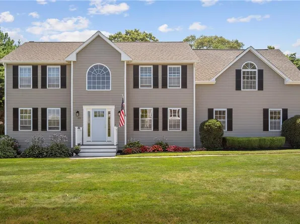 15 Steer Rd, Cumberland, RI 02864