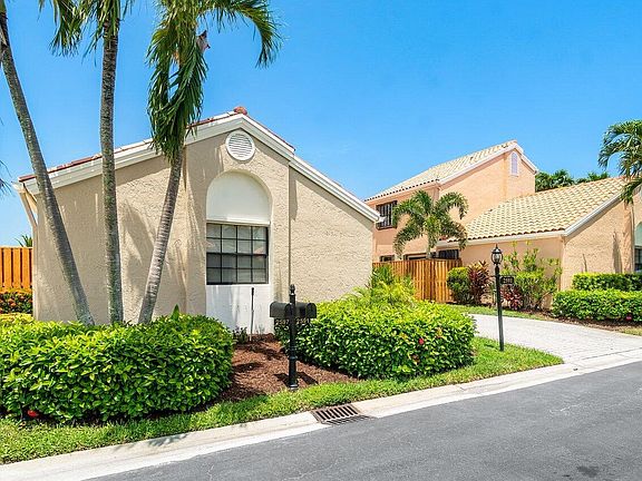 3rd image of 2591 La Lique Cir