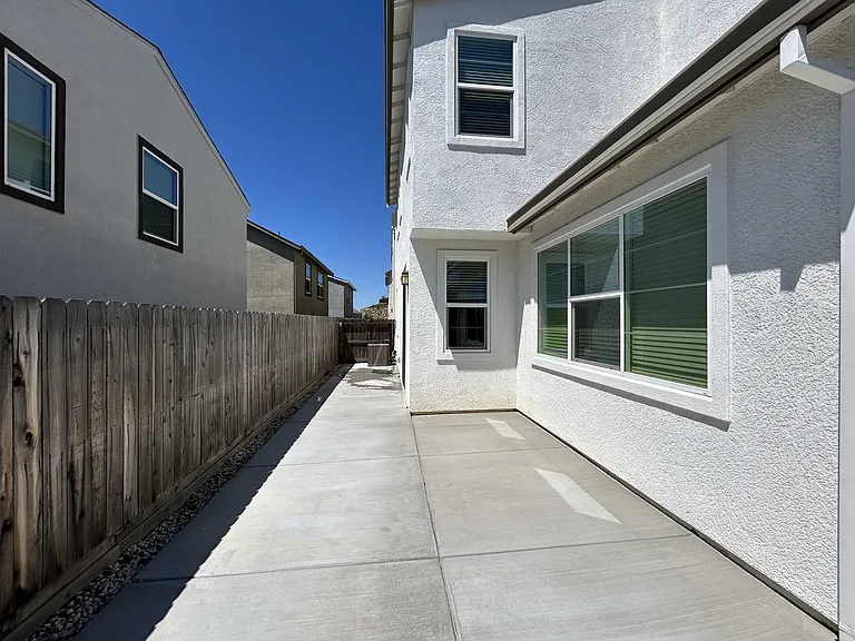 3308 Sunny Gate Ln — Photo 10