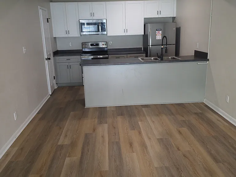 The Oaks — Photo 15