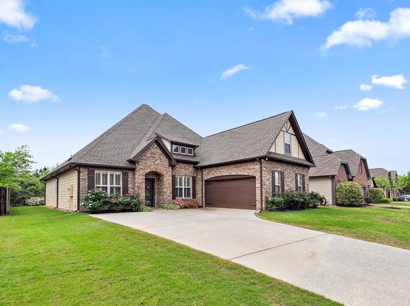 1390 Mountain Ln, Gardendale, AL 35071