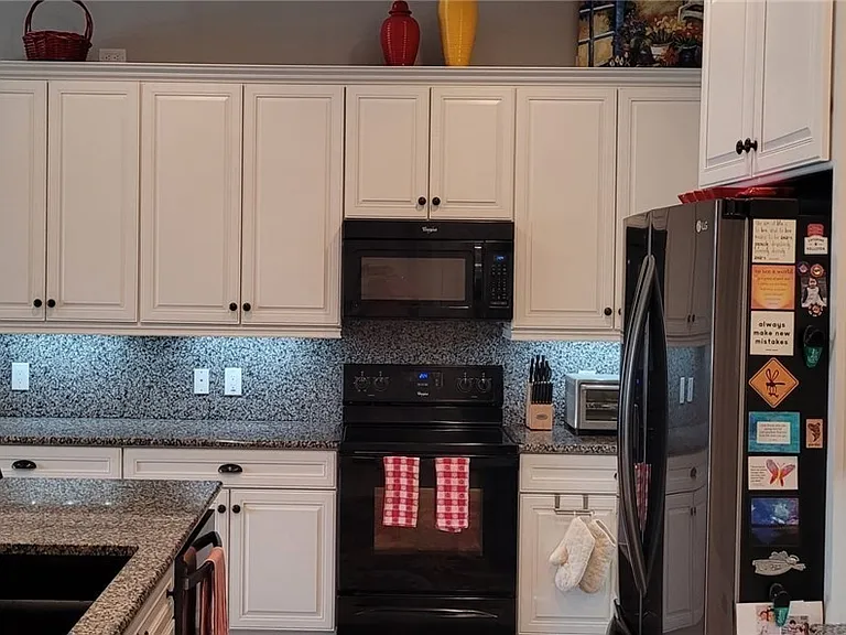 12482 Kentwood Ave — Photo 15