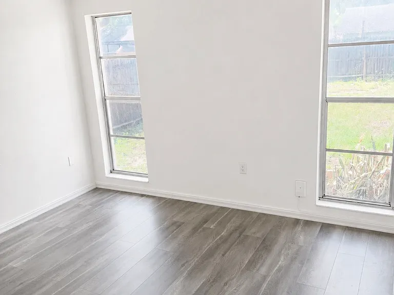 7424 Jenner Ave — Photo 4