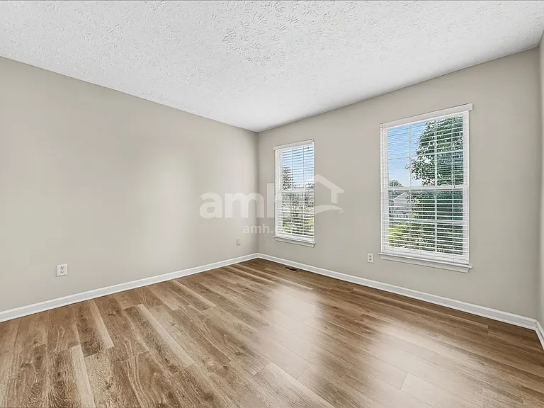 5686 Appaloosa Cir — Photo 14