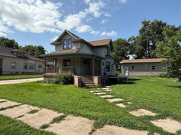 2nd image of 803 W Cedar St