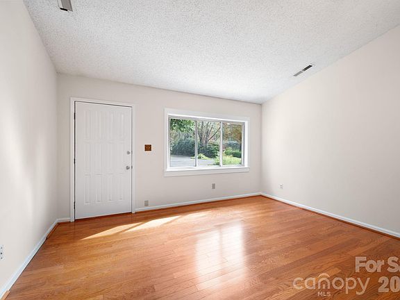 3rd image of 24 Green Acres Dr