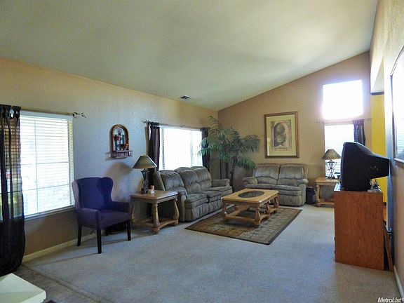 2nd image of 14472 Silver Creek Dr