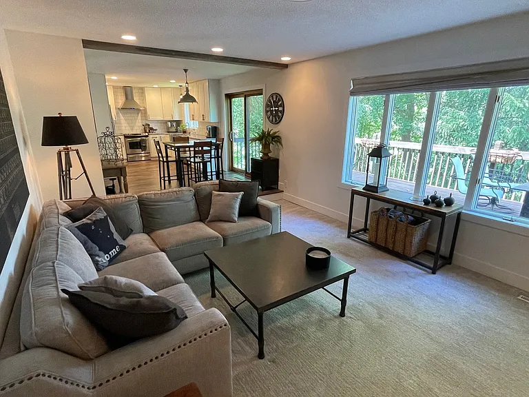 15576 Canyon Rdg — Photo 33
