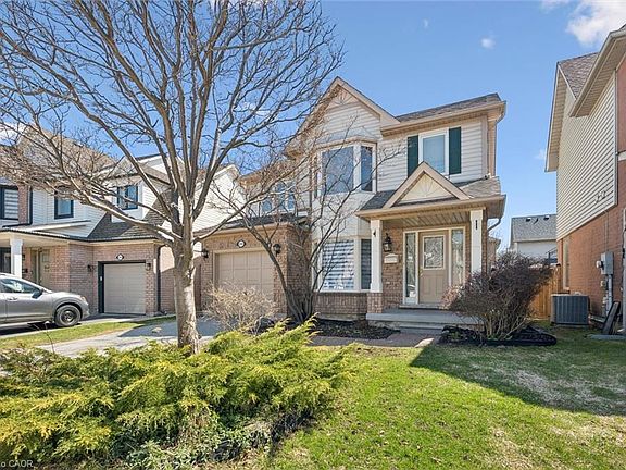2nd image of 5147 Ravine Cres