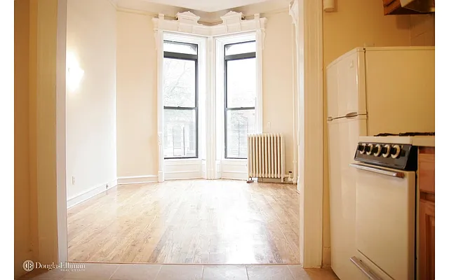 Rented by Douglas Elliman | media 17