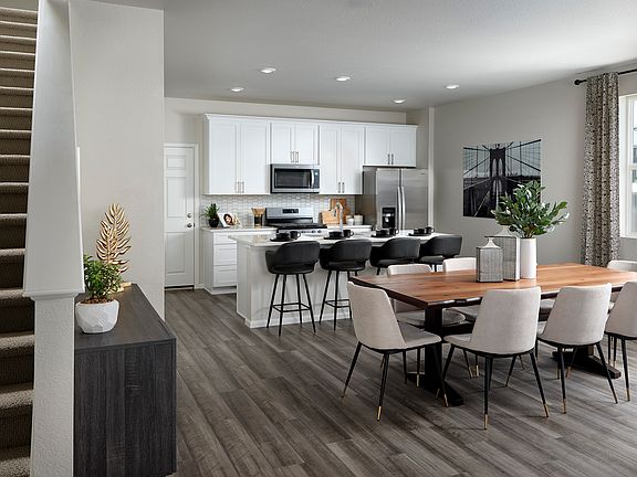 The Woodland floorplan modeled at Horizon Uptown.