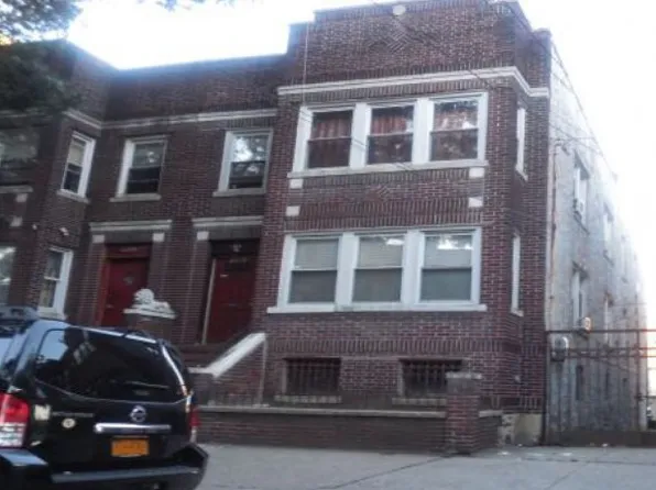 1261 Findlay Ave, Bronx, NY 10456