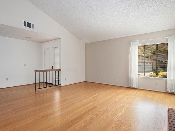 4th image of 1117 Belleza St