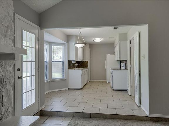 5th image of 6509 Knottingham Dr