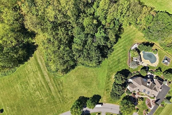 1st image of 3605 Manor Rd