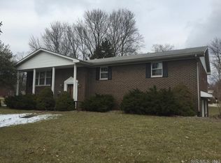 237 Country Club Acres, Belleville, IL